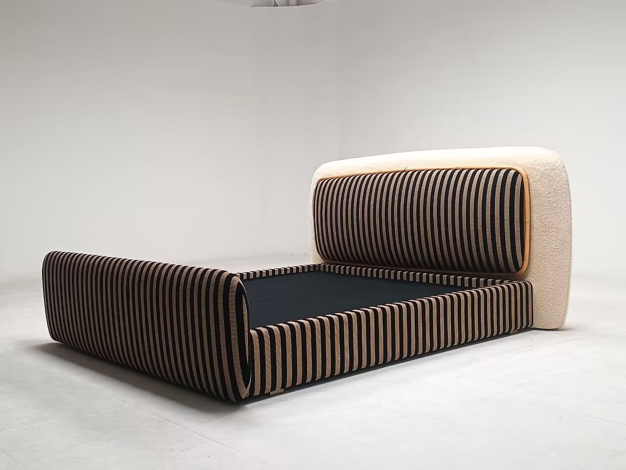 Clouds Modern Creativity Designer Solid Wood Commission Bed