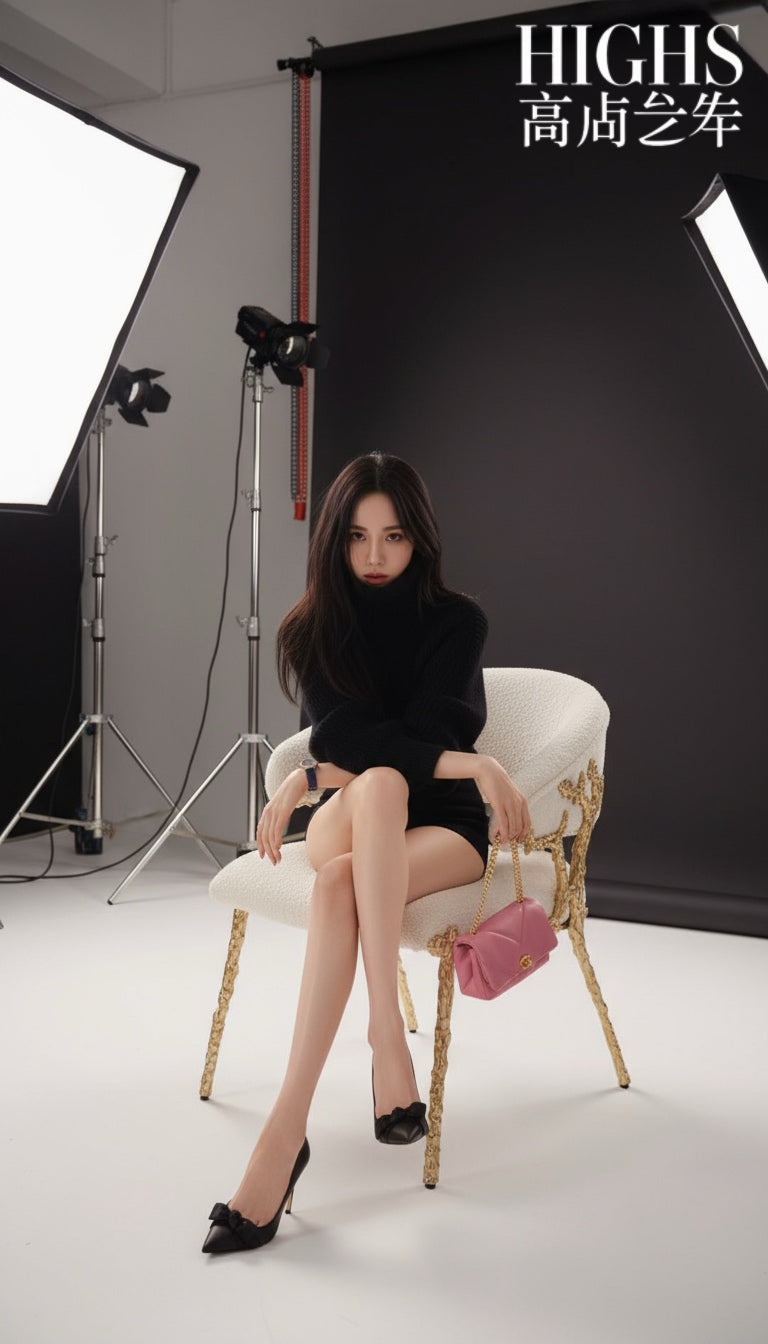 Luxurious and elegant Italian design pure copper coral chair