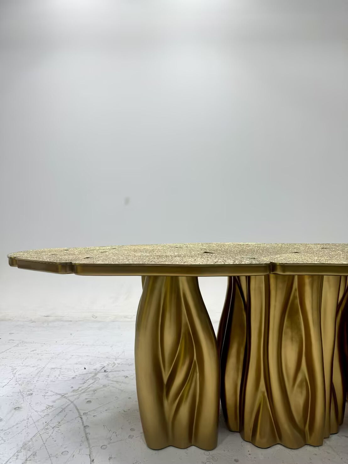 Luxurious Creativity Solid Wood Irregular Etching Brass Dining Table