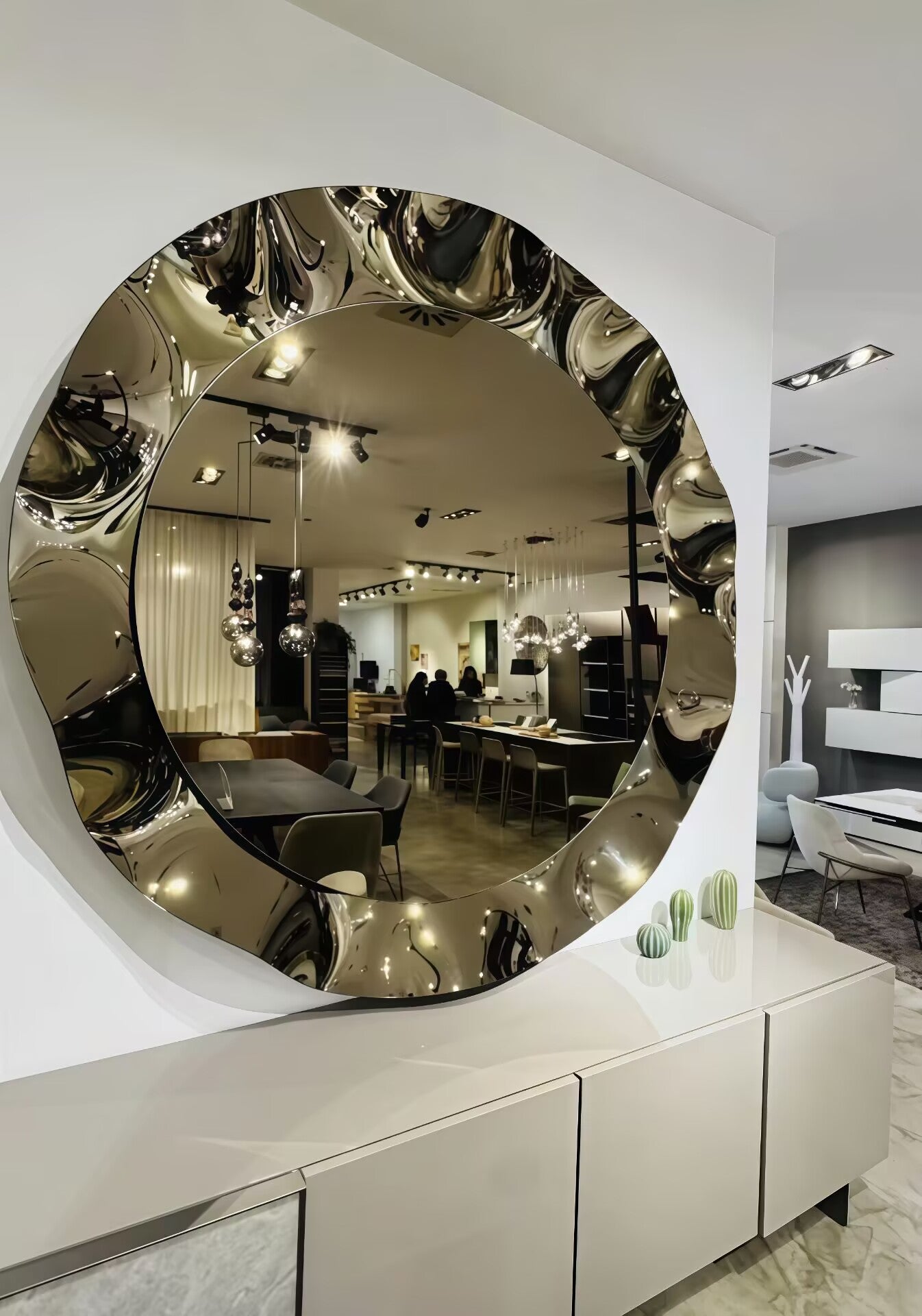 Dorian Luxurious High-End Creativity Irregular Metal Decorative Mirror