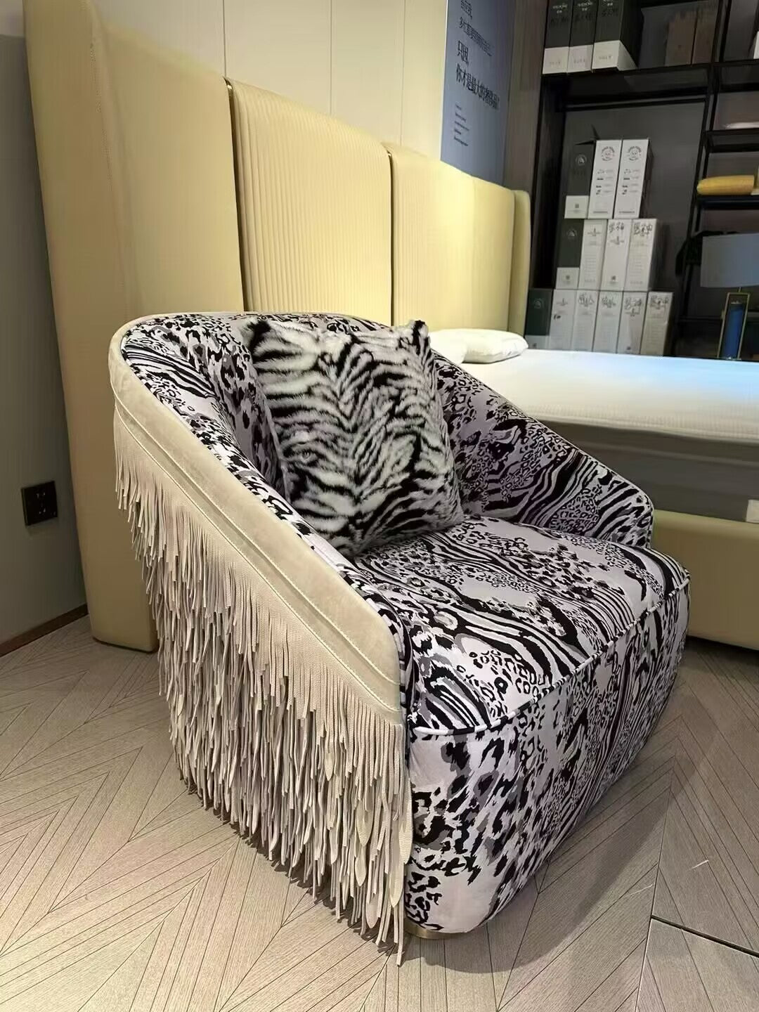 Dudley Italian Living Room Upscale Genuine Leather Sofa Chair