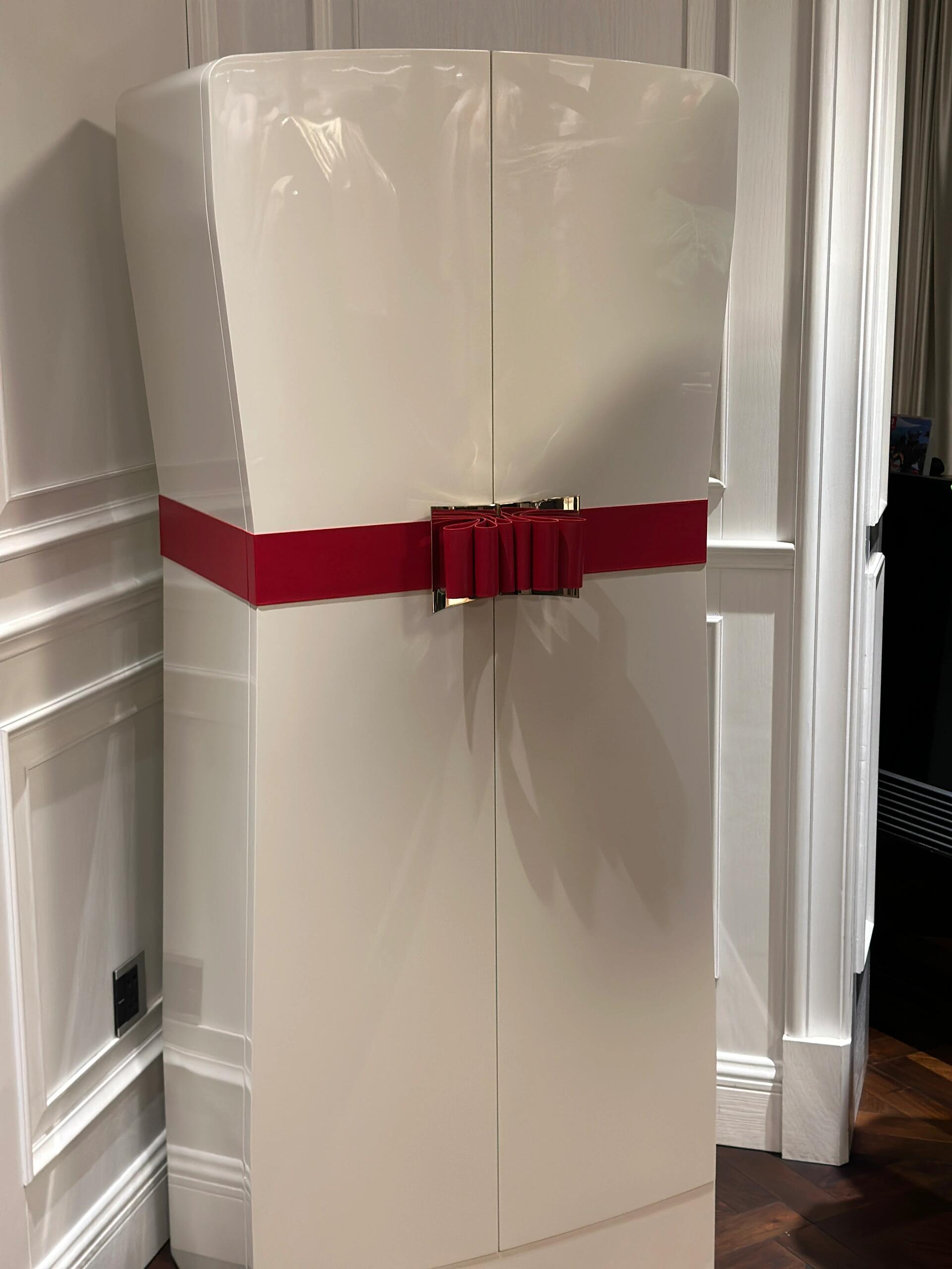 Fiocco Italian High-End Solid Wood Designer Villa Jewelry Cabinet