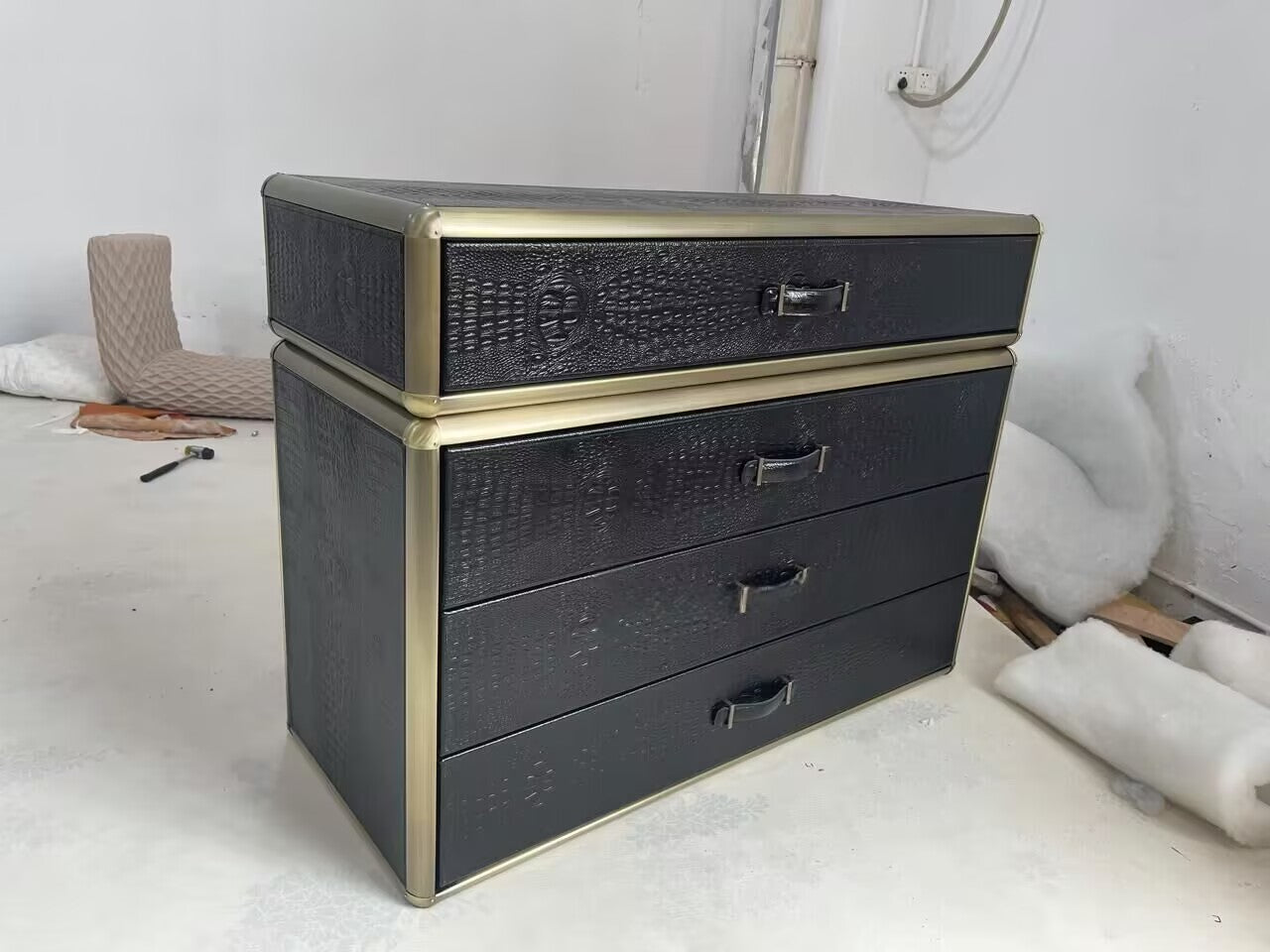 Fly Case Modern Villa Bedroom Designer Leather Storage Cabinet