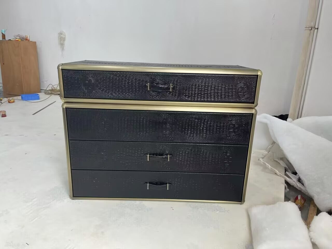 Fly Case Modern Villa Bedroom Designer Leather Storage Cabinet