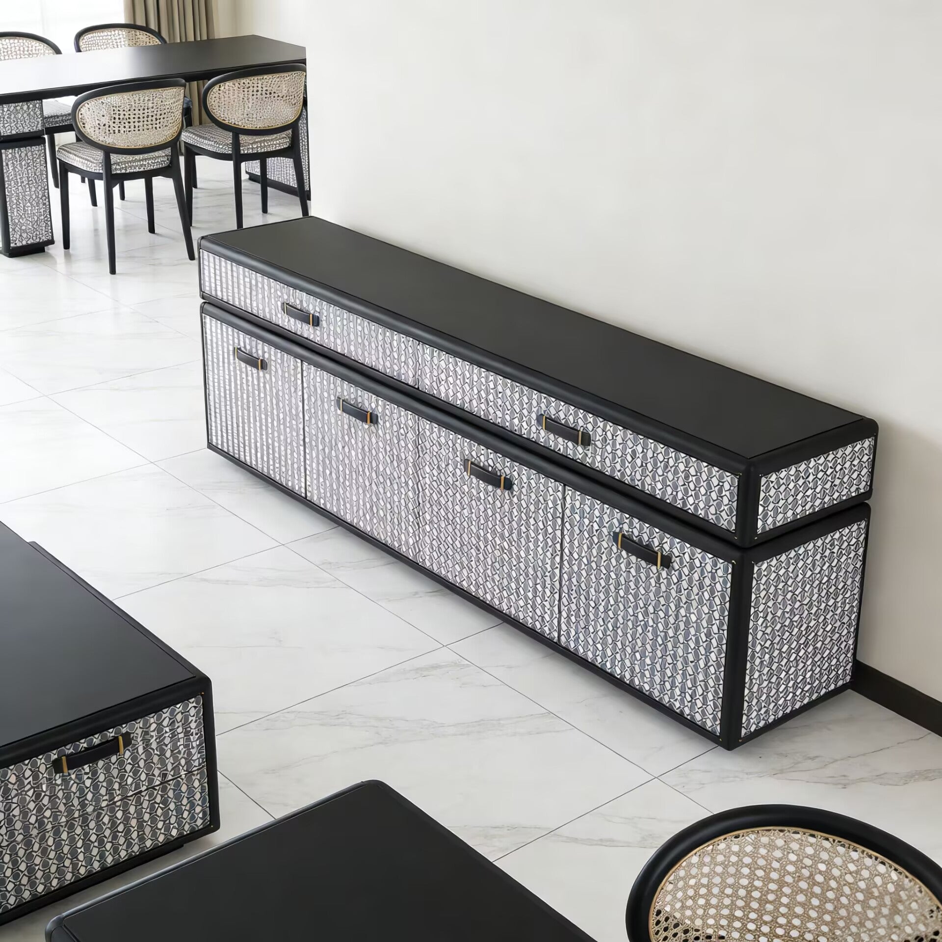 Fly Case High-End Creativity Luxurious Solid Wood Leather Sideboard