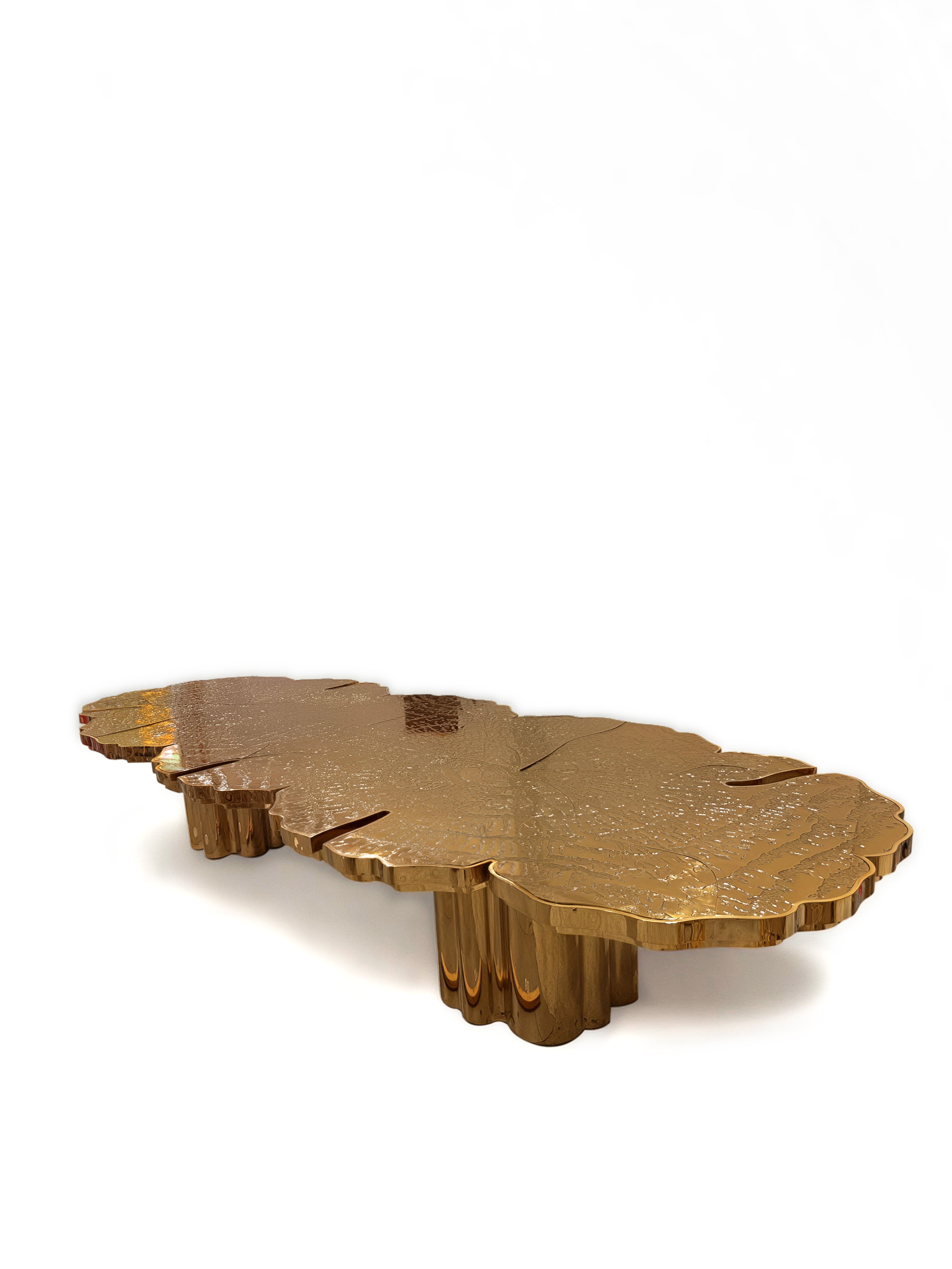 fortuna Petal Dining Table Stainless steel etching for high-end restaurants