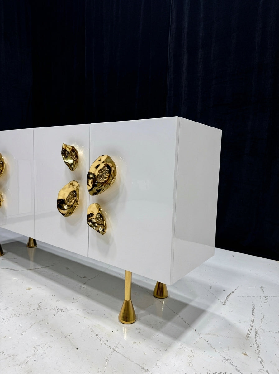 Grescent Luxury High End Creativity Metal Solid Wood Sideboard
