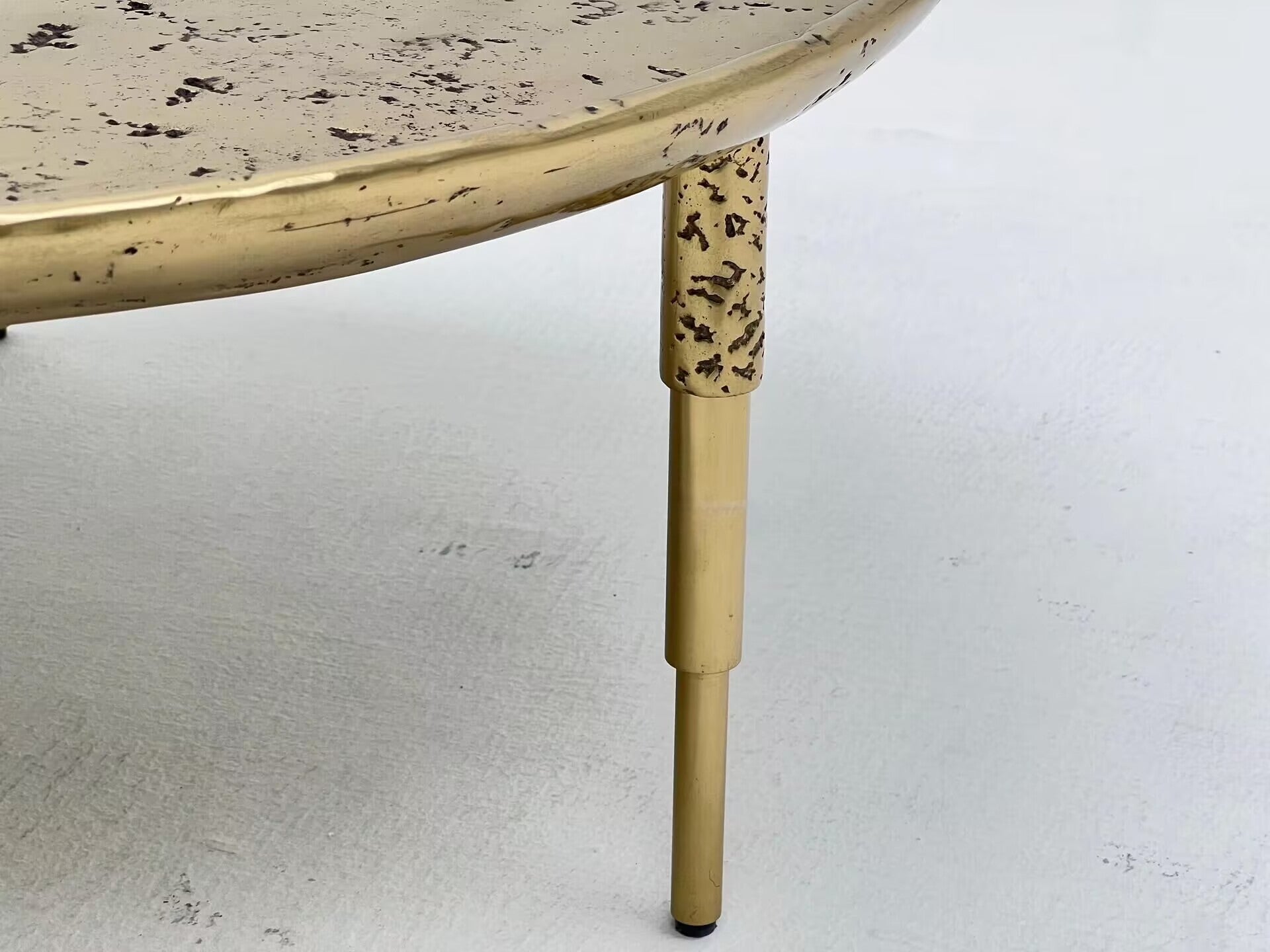 Heron Luxurious Creative Modern Minimalist Metal Circle Coffee Table