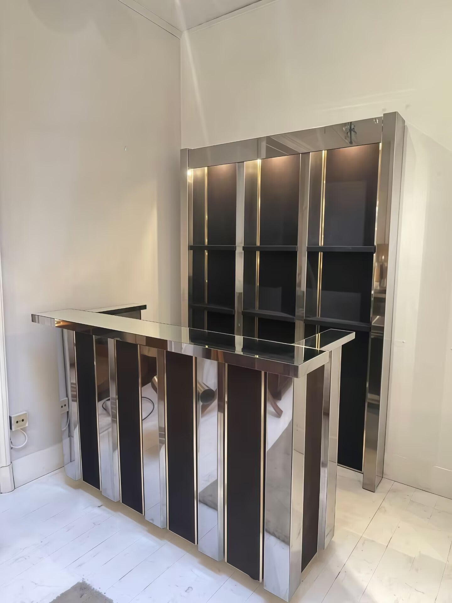 Hollywood Regency Artistic High-End Stainless Steel Bar Counter