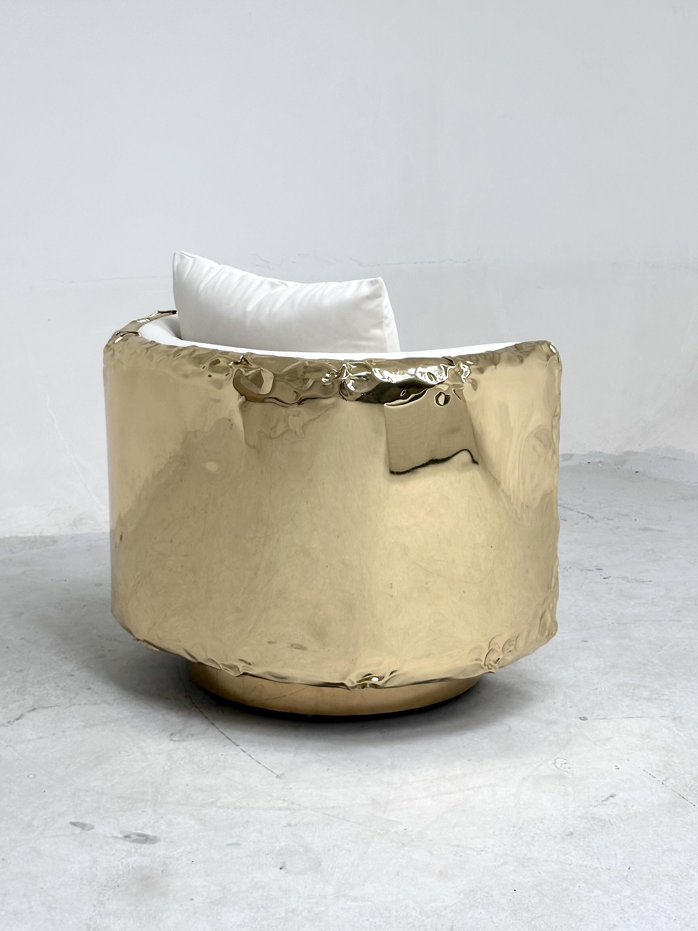 IMPERFECTIO ROUND LUXURY ARMCHAIR