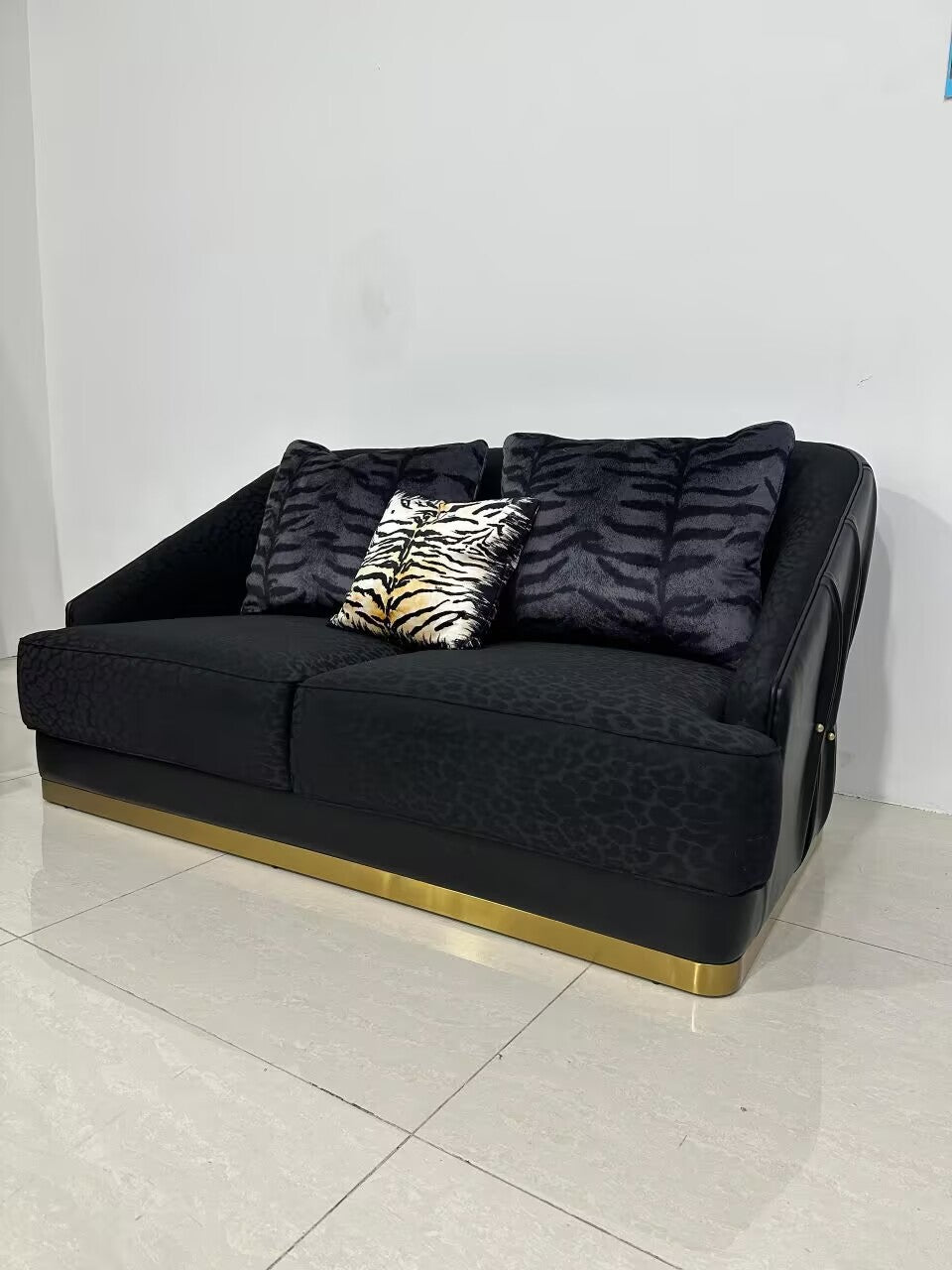 Inanda Italian Art Creativity Corset Genuine Leather Double Sofa