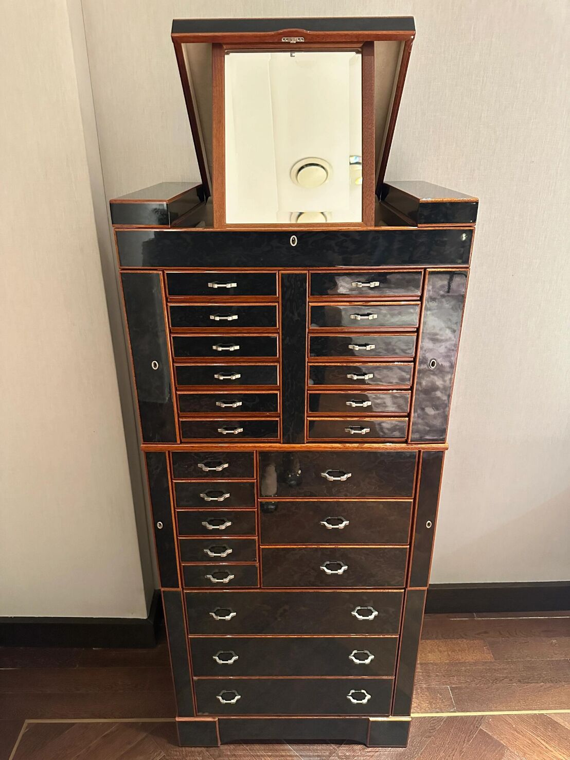 High-End Modern Artistic Handcrafted Solid Wood Jewelry Cabinet