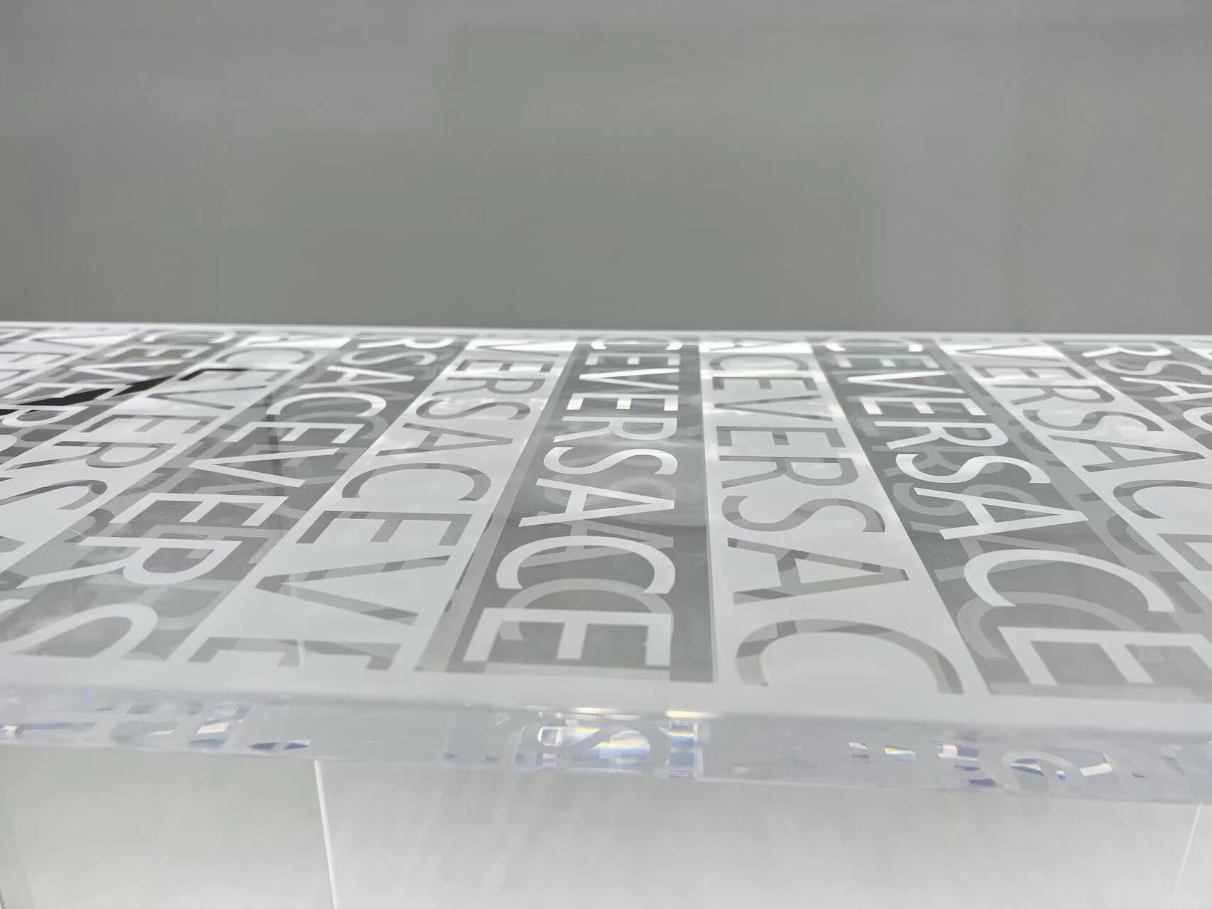Joynow Creative Minimalism High End Luxurious Acrylic Console