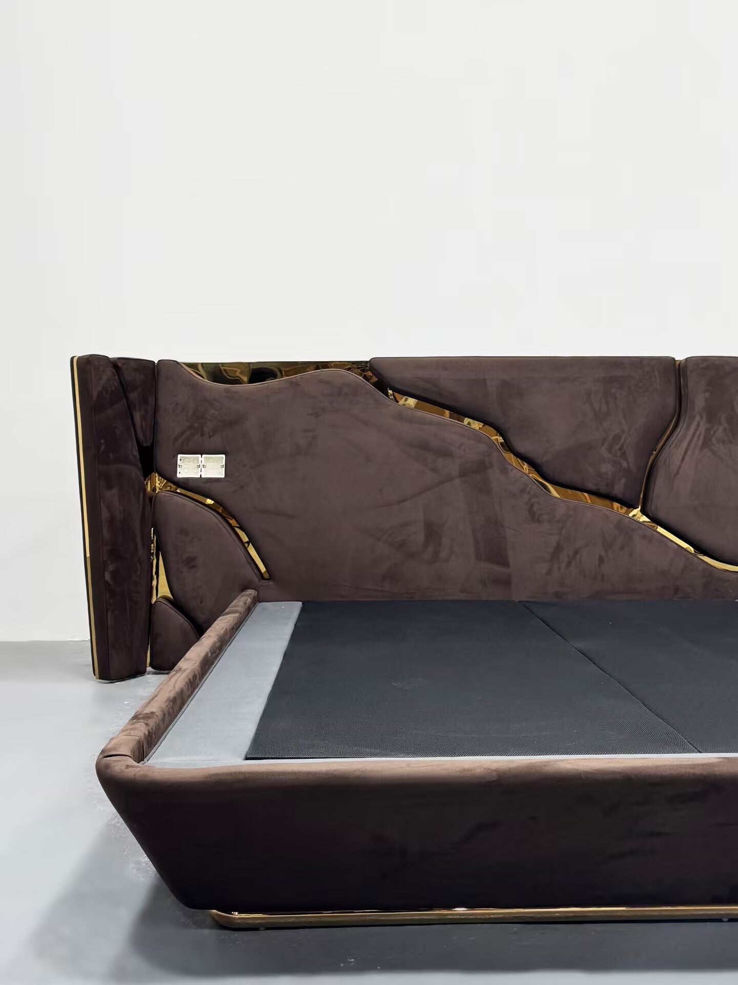 Kintsukuroi High Quality Luxurious Genuine Leather Double Bed Bed