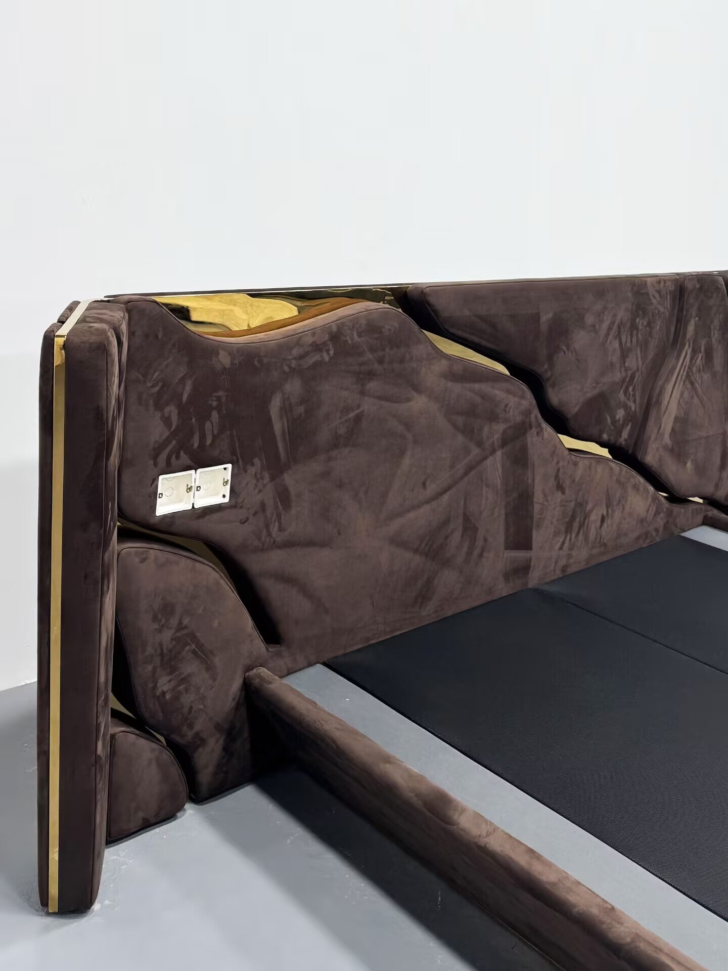 Kintsukuroi High Quality Luxurious Genuine Leather Double Bed Bed