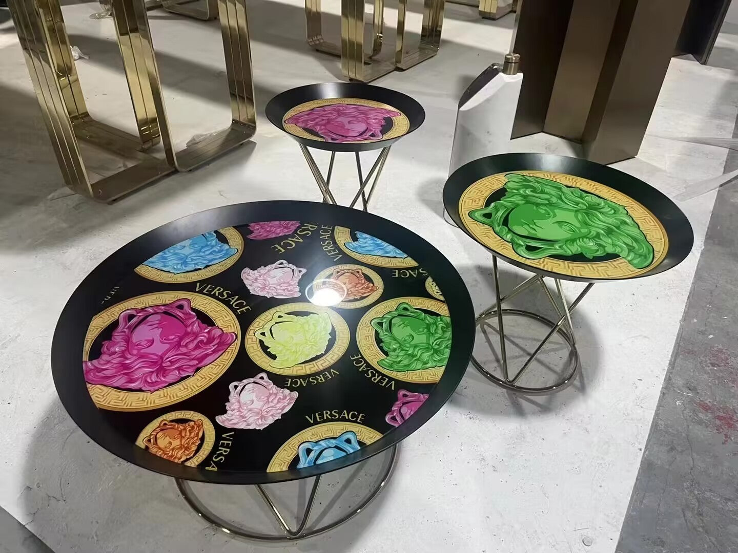 La Medusa Italian Upscale Creativity Round Small Coffee Table