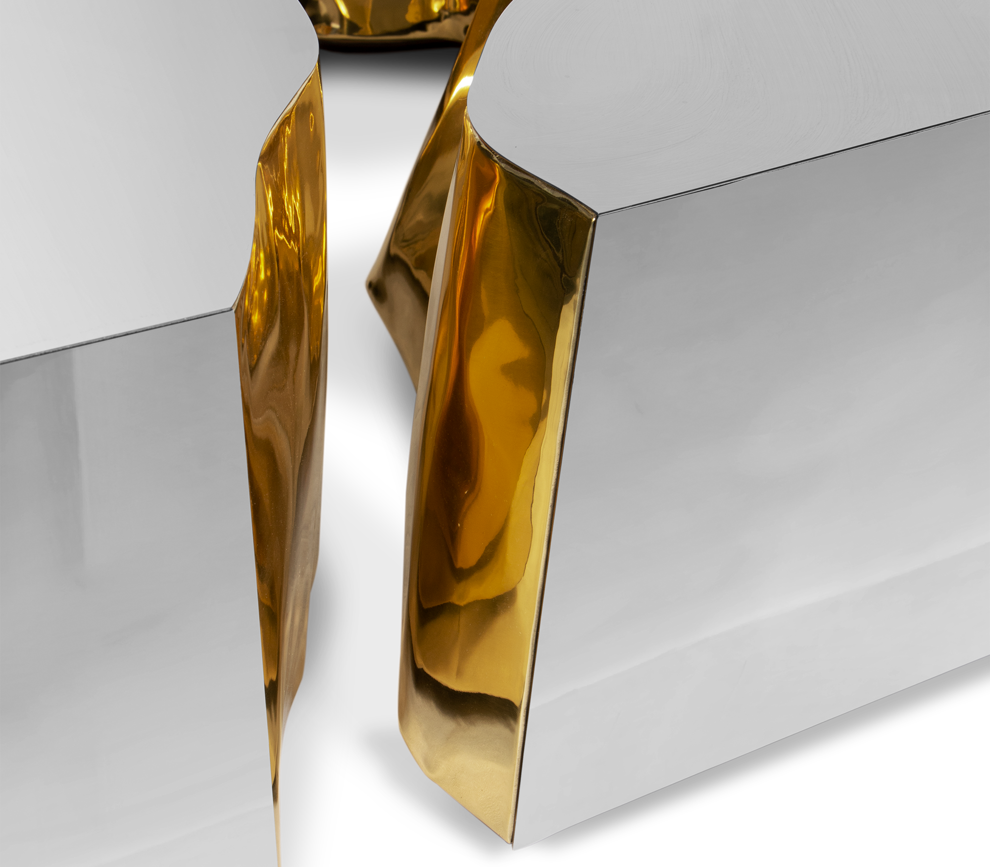 LUXURIOUS DETAILS LAPIAZ CENTER TABLE For the living room of a villa