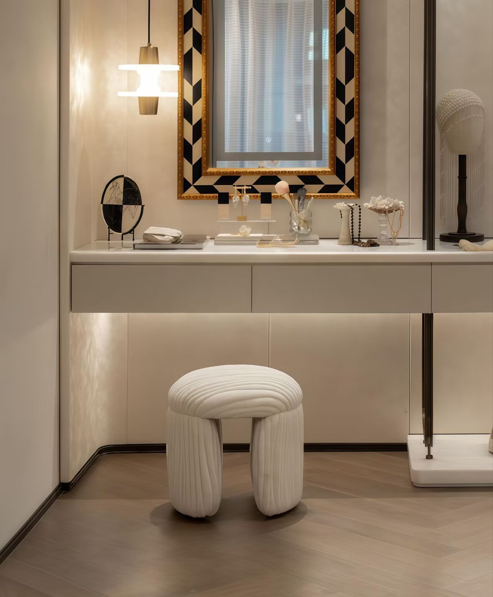 Leaf Modern Luxurious Artistic Minimalist Solid Wood Dressing Stool