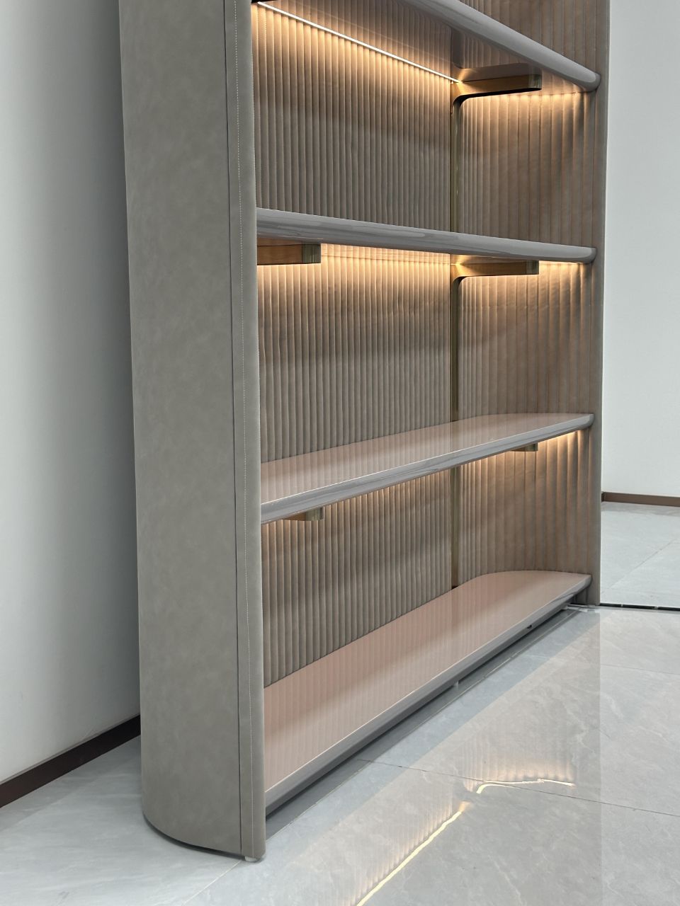 Leonardo Upscale Study Minimalist Luxurious Solid Wood Bookshelf