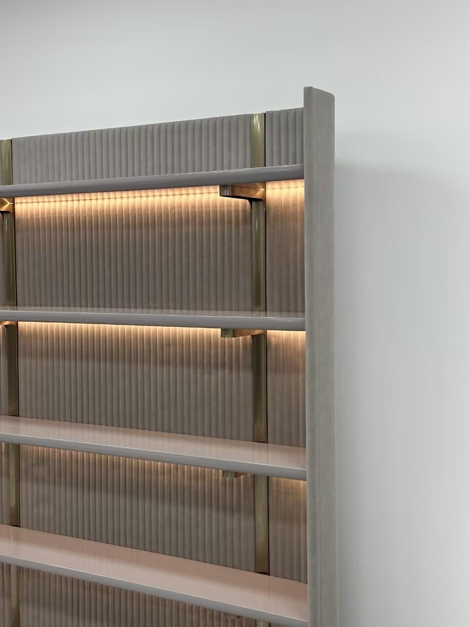 Leonardo Upscale Study Minimalist Luxurious Solid Wood Bookshelf