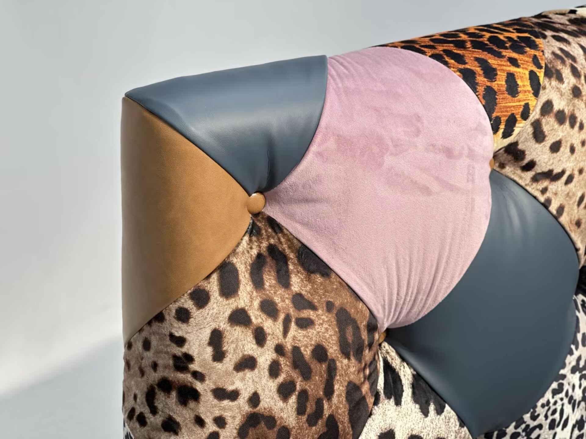 Limbo Bedroom Designer Creativity Wide-Screen Genuine Leather Bed