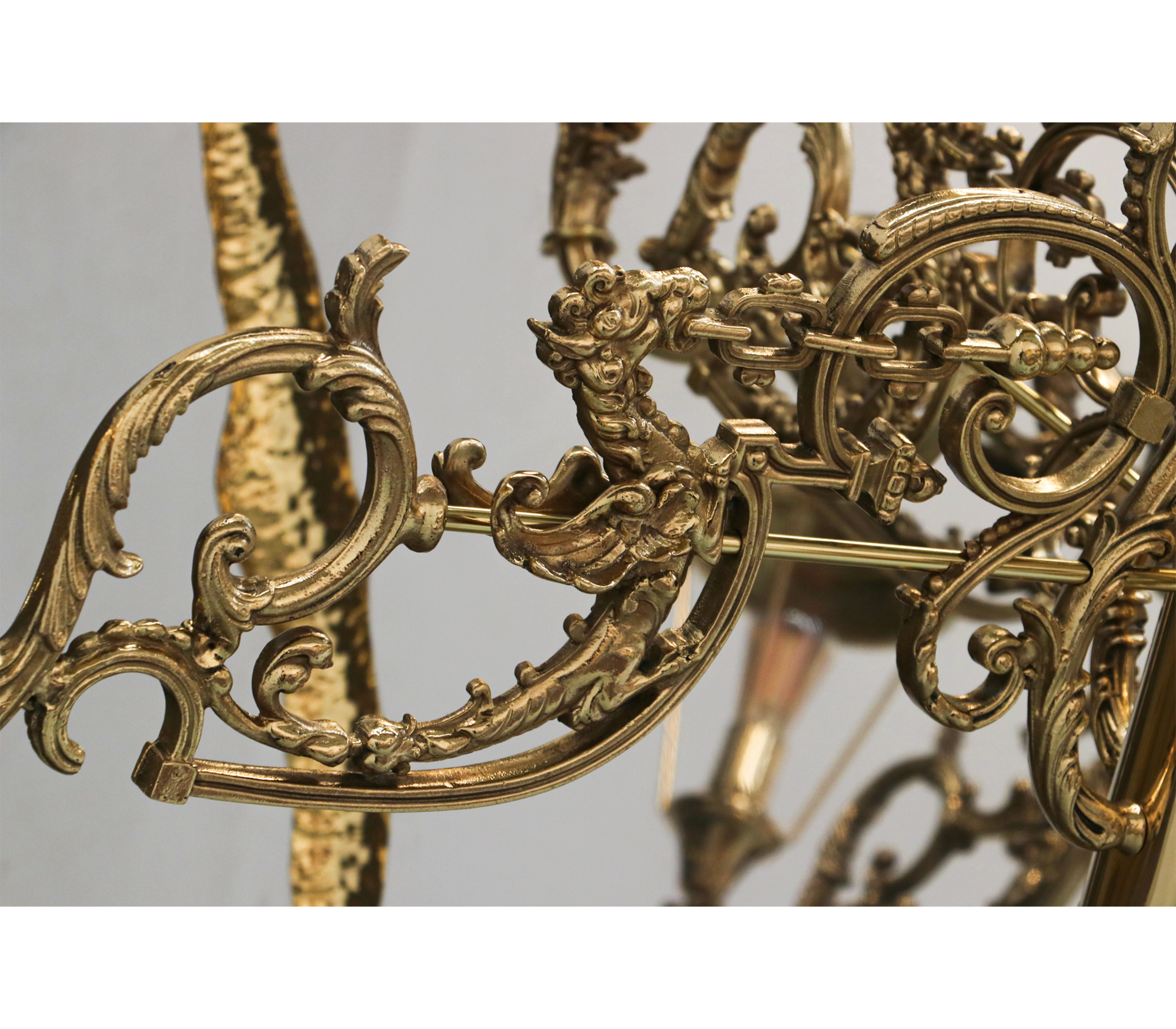 lumiere round mirror