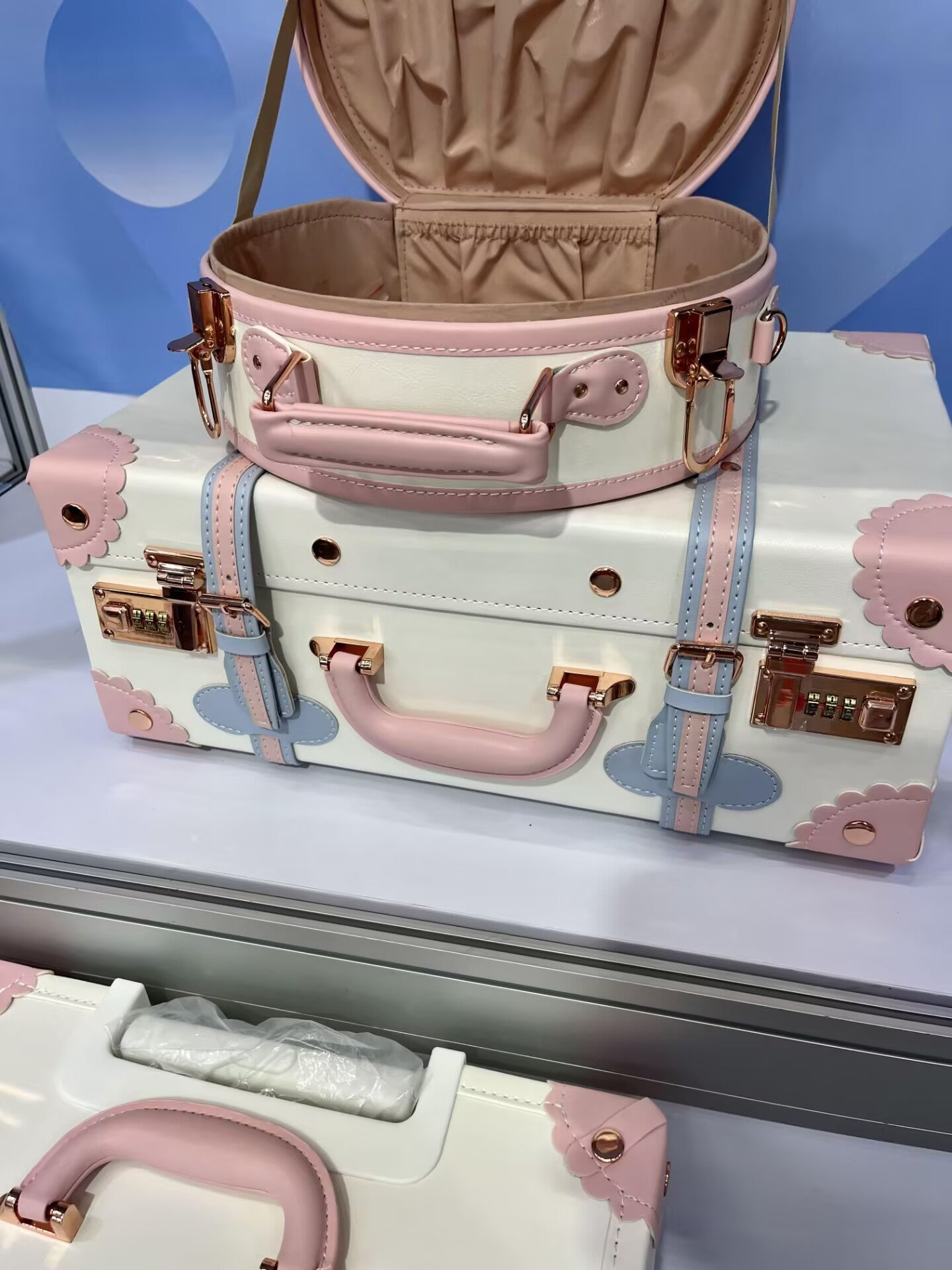 Minimalism Luxurious Retro Cute Creativity Leather Password Suitcase