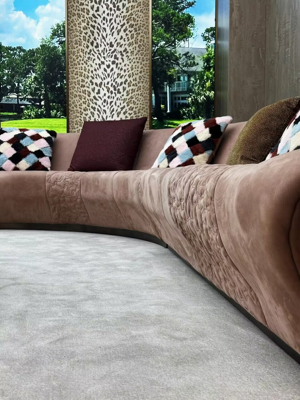 Nassau Living Room High End Curved Modern Minimalism Sofa