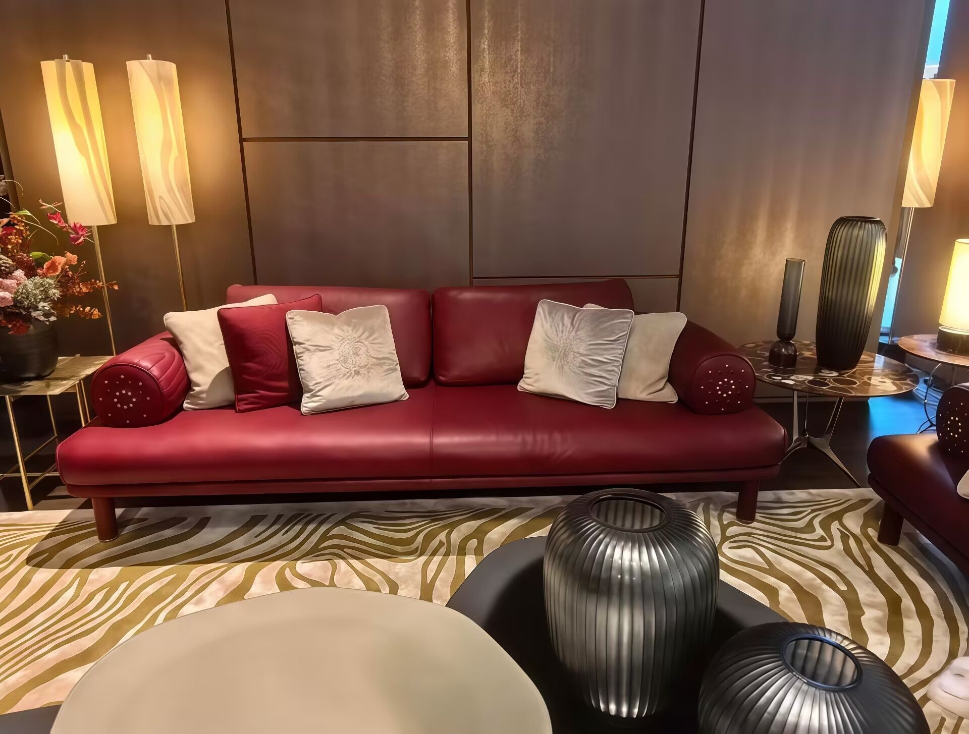 Nevada Artistic Villa Retro Claret Genuine Leather Commission Sofa