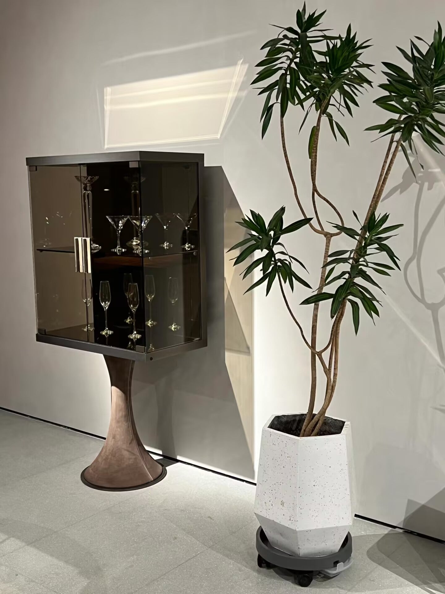 Oscar Italian Villa Designer Solid Wood Glass Standing Wine Cabinet