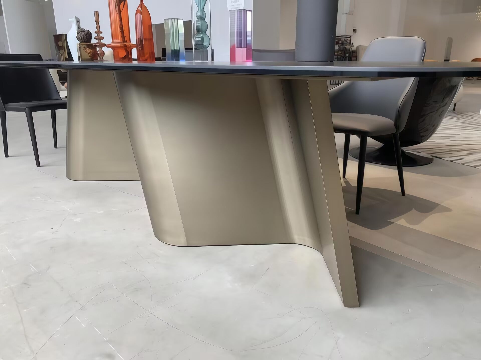 Petalo 72 Luxurious Stainless Steel Creativity Marble Dining Table