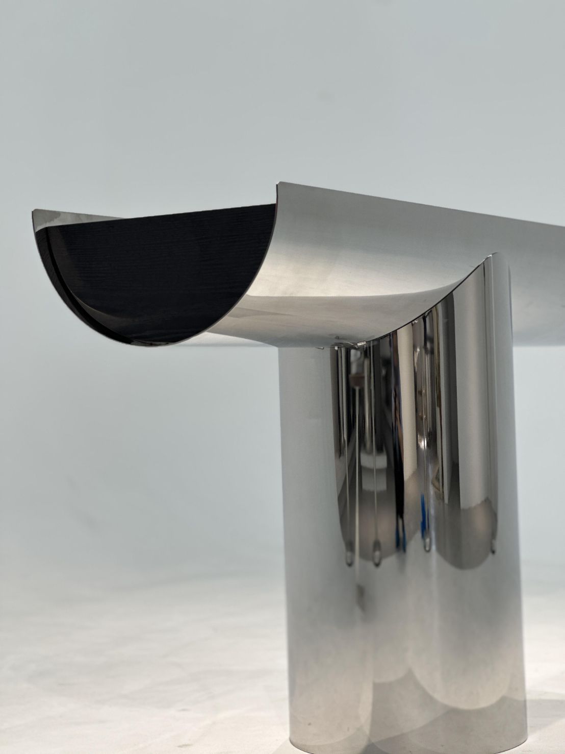 Pilotis Designer Living Room Stainless Steel Minimalist Console