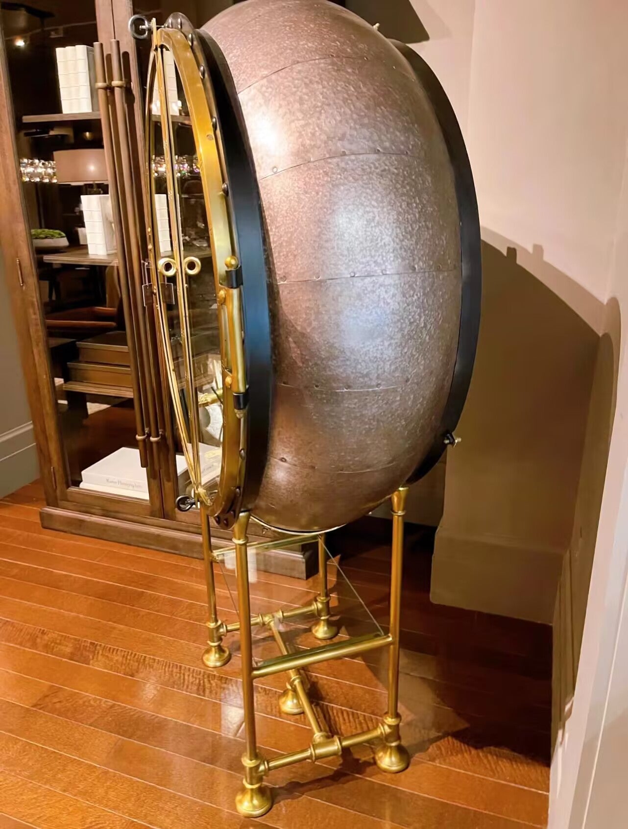 Porthole High-End Irregular Metal Glass Customize Wine Cabinet