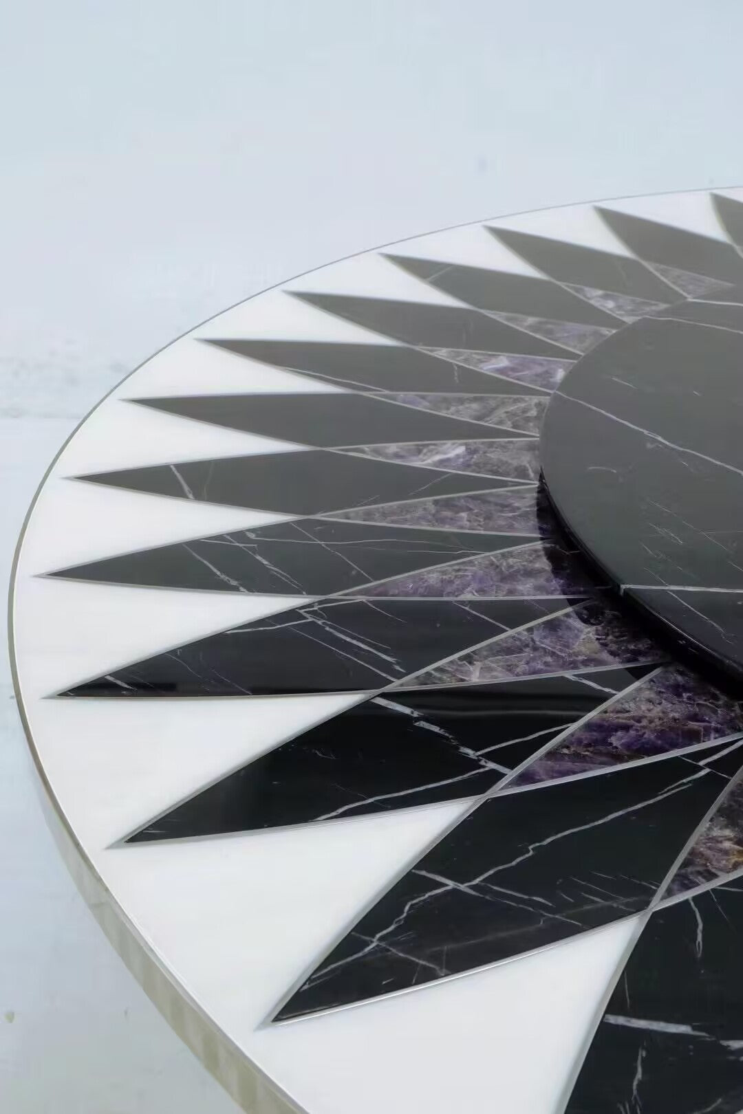 Raidho Luxurious Villa Minimalism Marble Crystal Round Dining Table