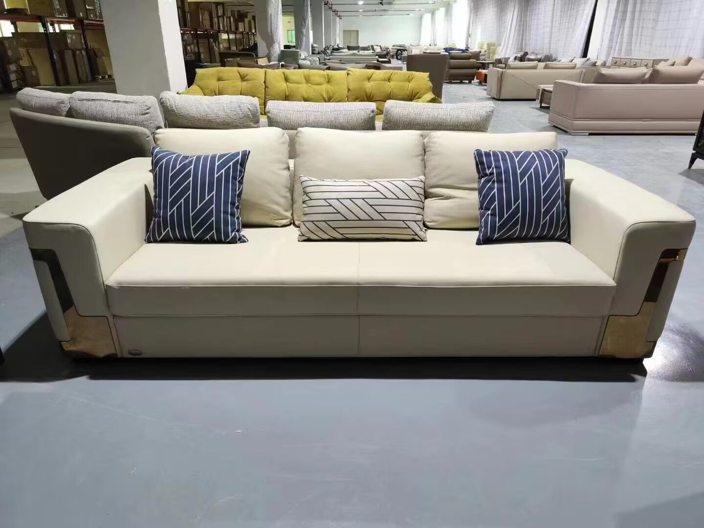 Ray Luxurious Living Room Artistic Metal Fabric Multi-Seat Sofa