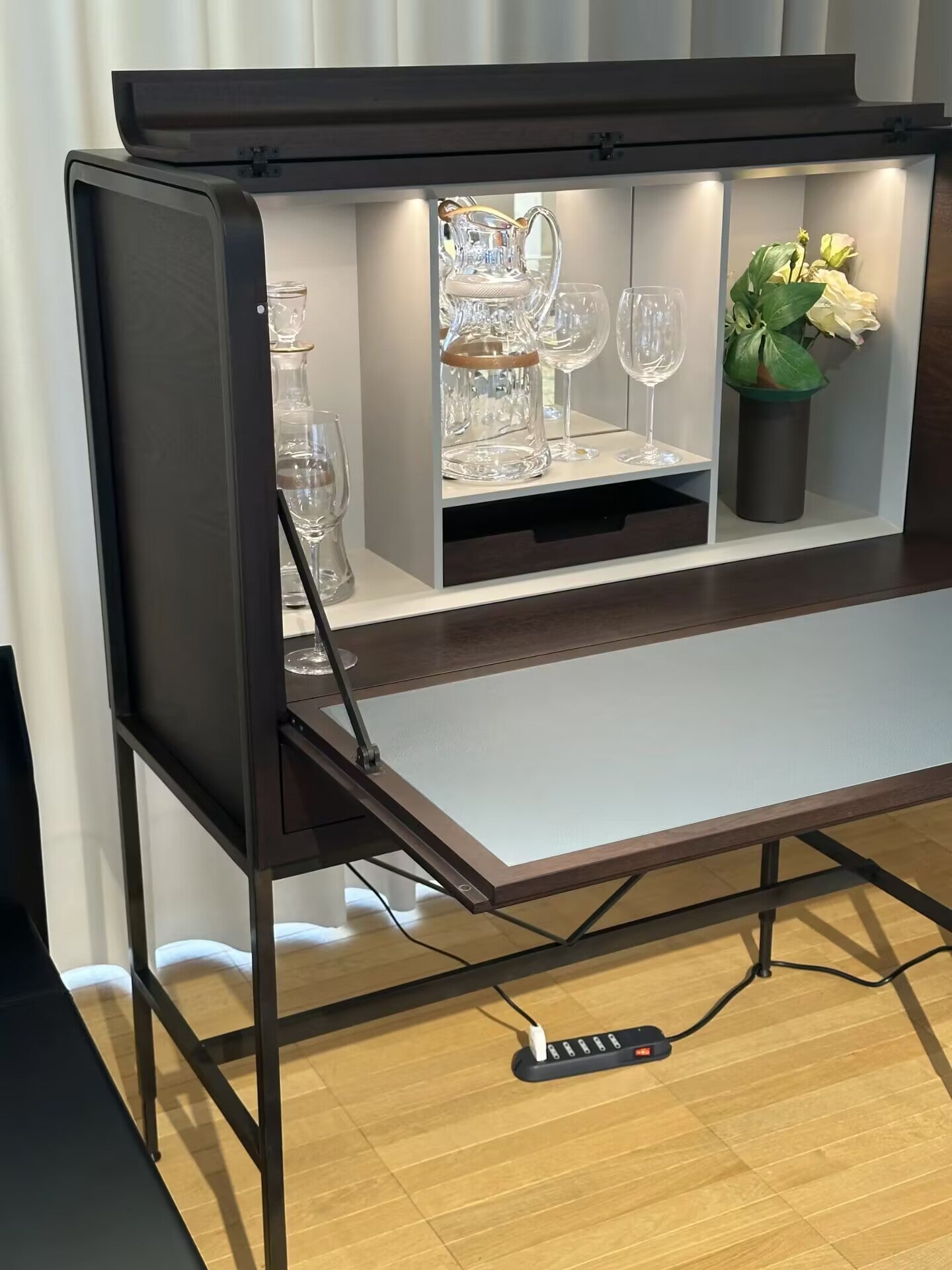 Scrinium Villa Unique Creativity Customize Solid Wood Wine Cabinet