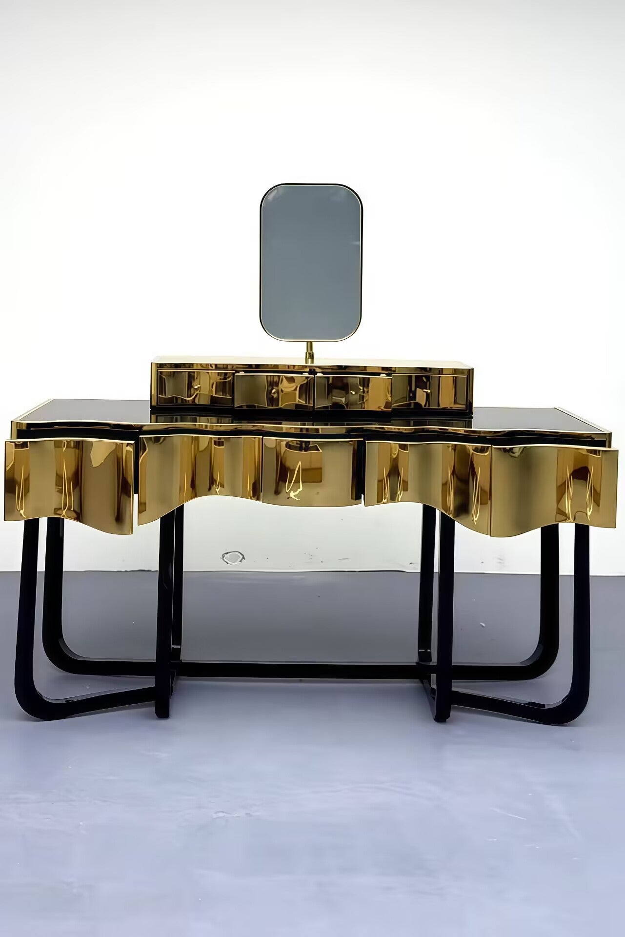 Sinuous Villa Bedroom Simple Solid Wood Metal Metal Dressing Table