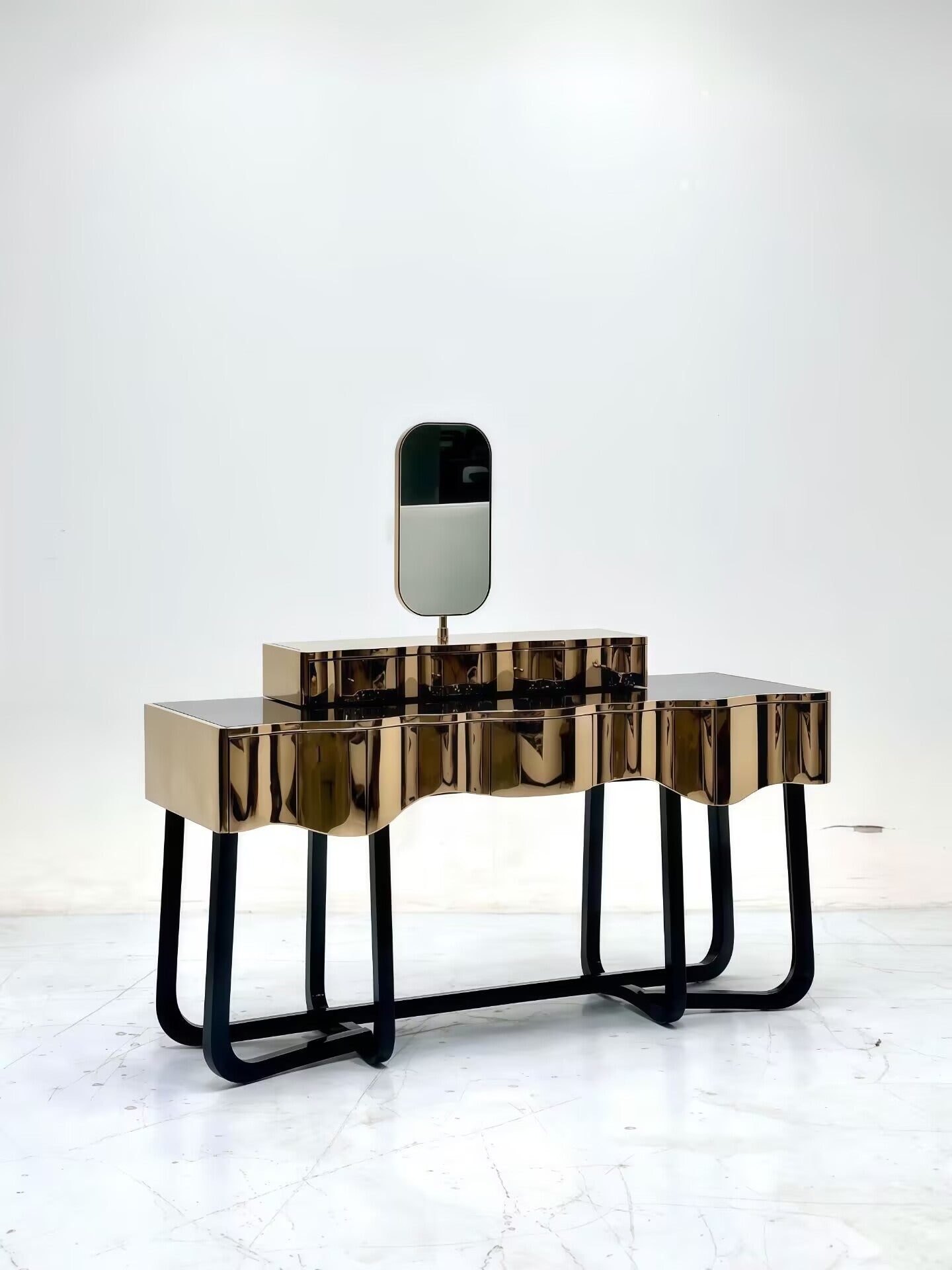 Sinuous Villa Bedroom Simple Solid Wood Metal Metal Dressing Table