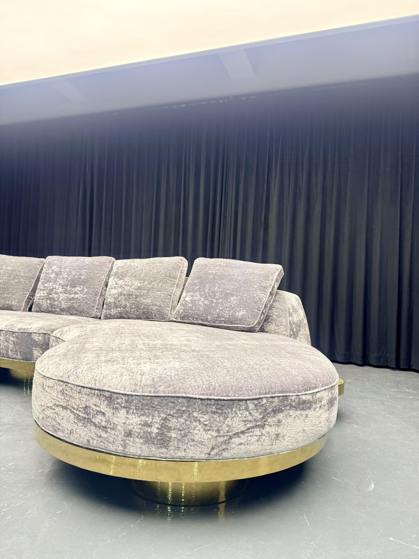Villa Living Room Modern Minimalist Creative Curved Fabric Sofa