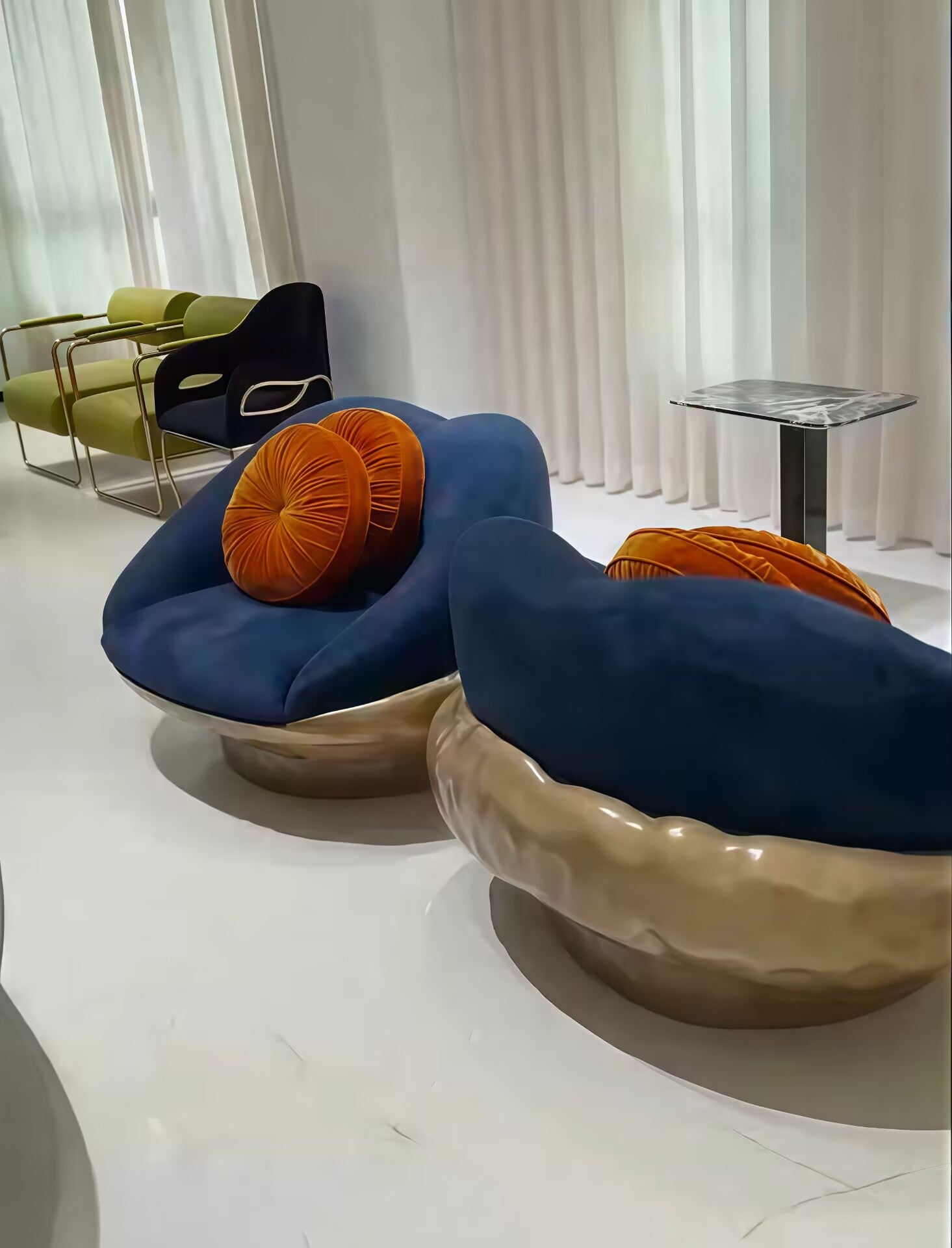 Living Room High Quality Creativity Metal Fabric Customize Curved Sofa