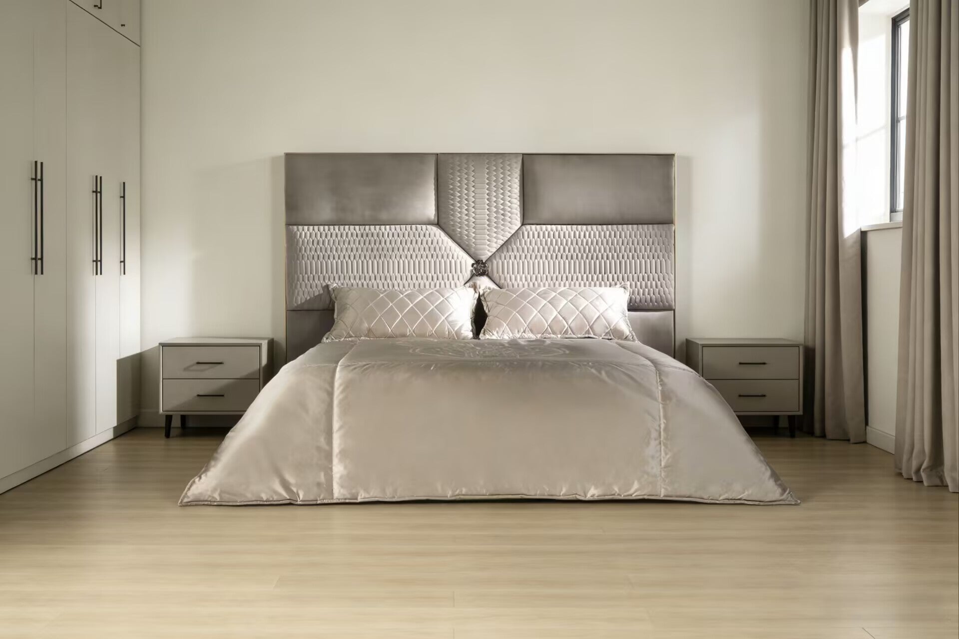 Springs Italian Luxurious Villa Bedroom Creativity Fabric Double Bed