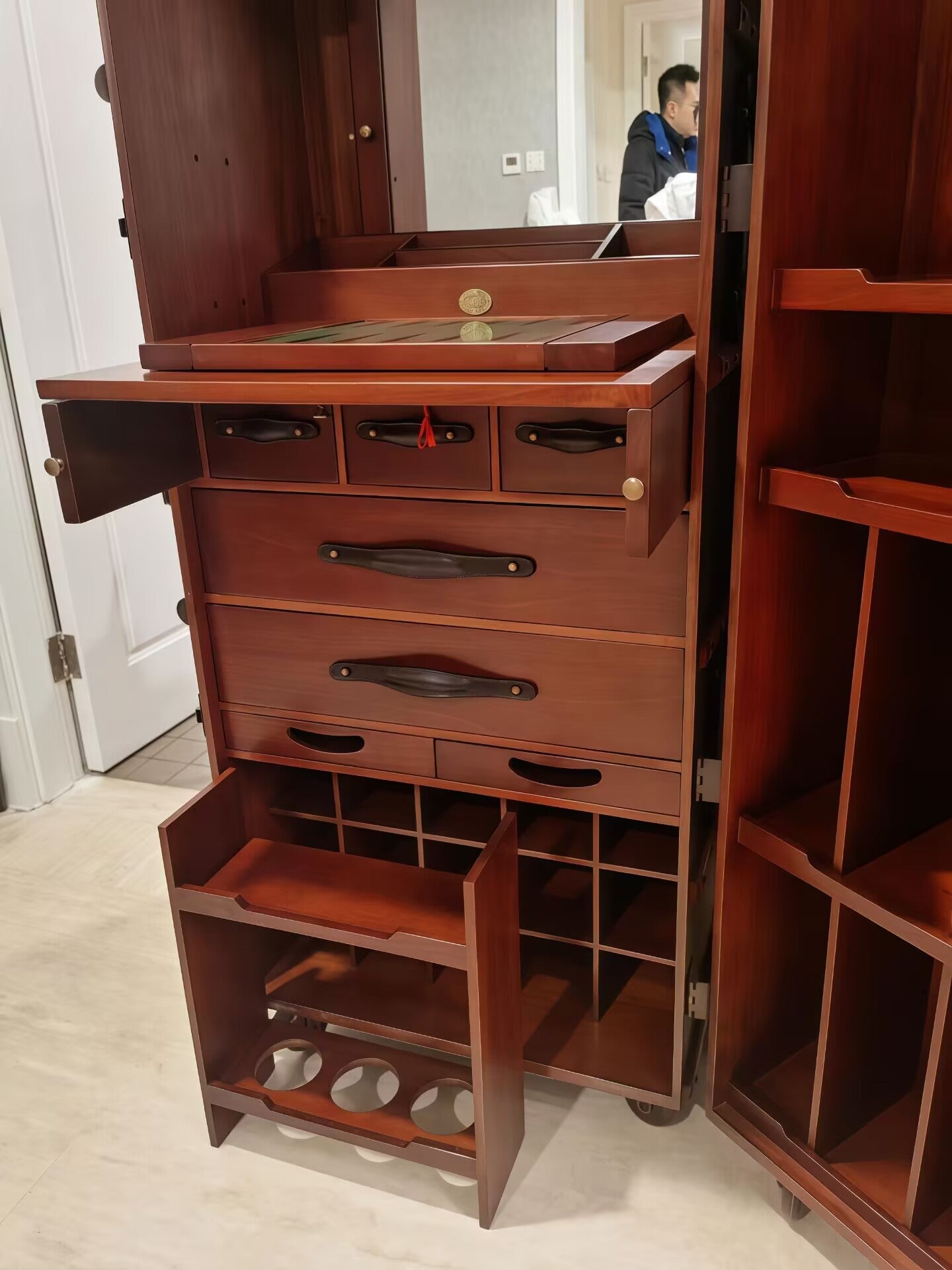 Stateroom Villa Upscale Leather Mobile Solid Wood Wine Cabinet