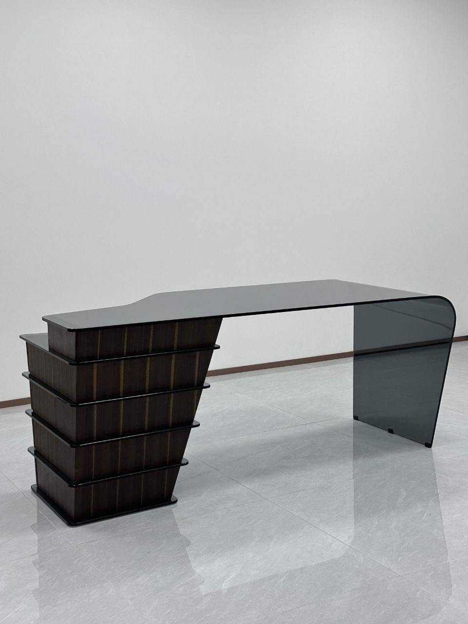 Stratos Italian Minimalist Solid Wood Creativity Glass Writing Desk