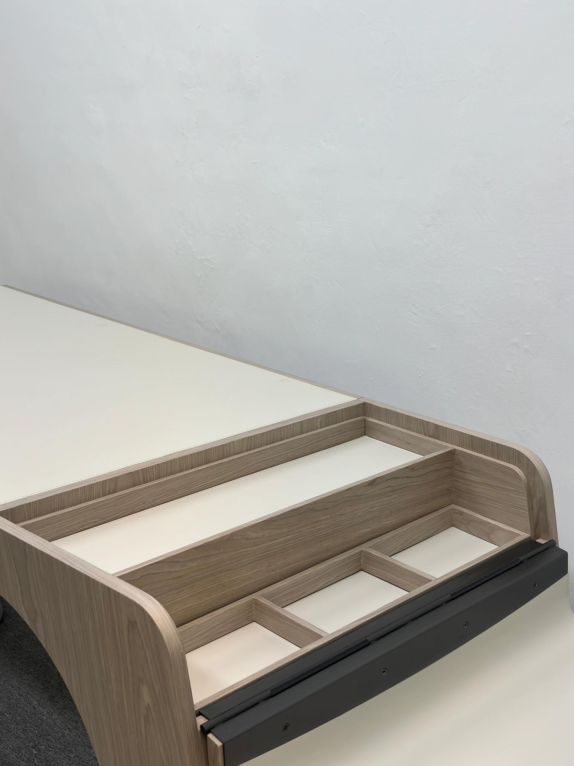 Tenet Italian Creativity Custom Made Office Solid Wood Desk