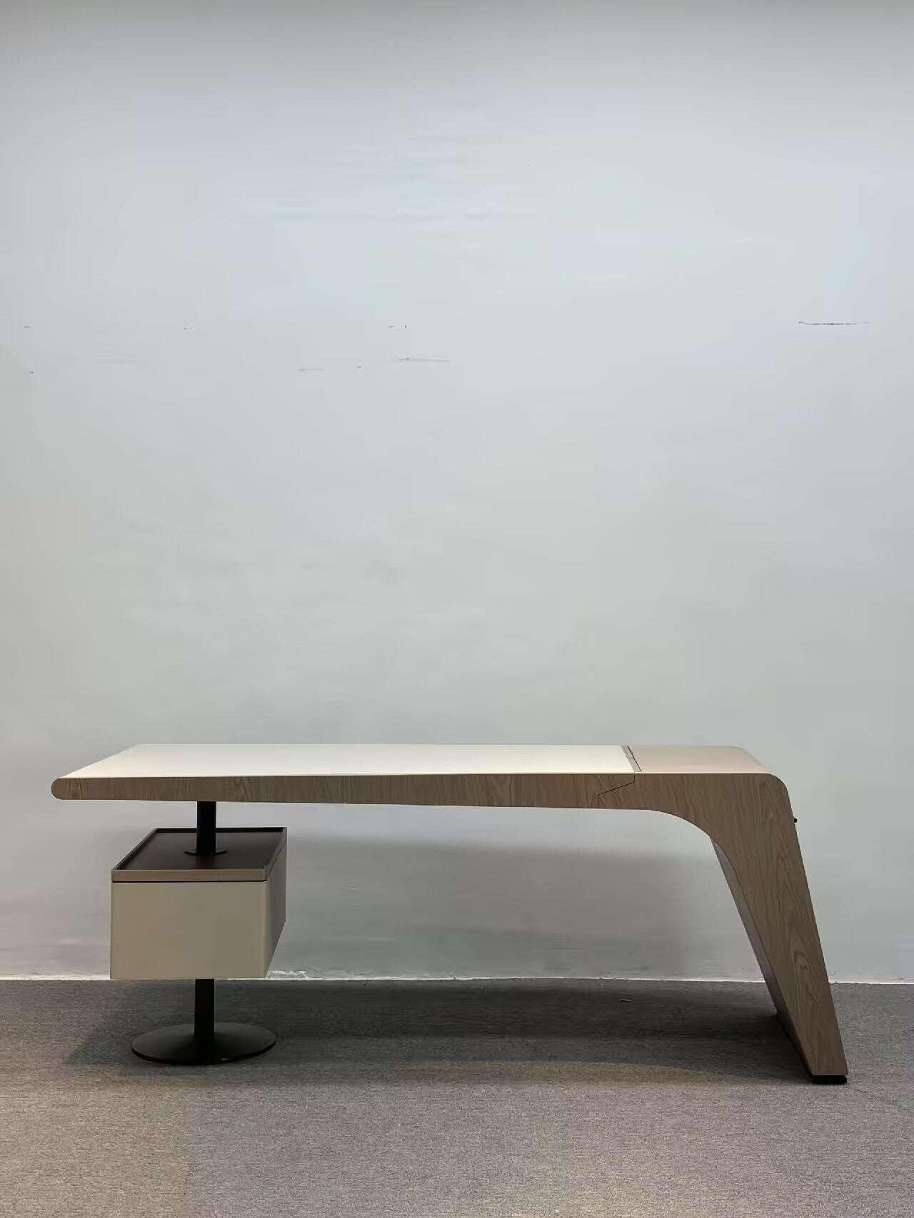 Tenet Italian Creativity Custom Made Office Solid Wood Desk