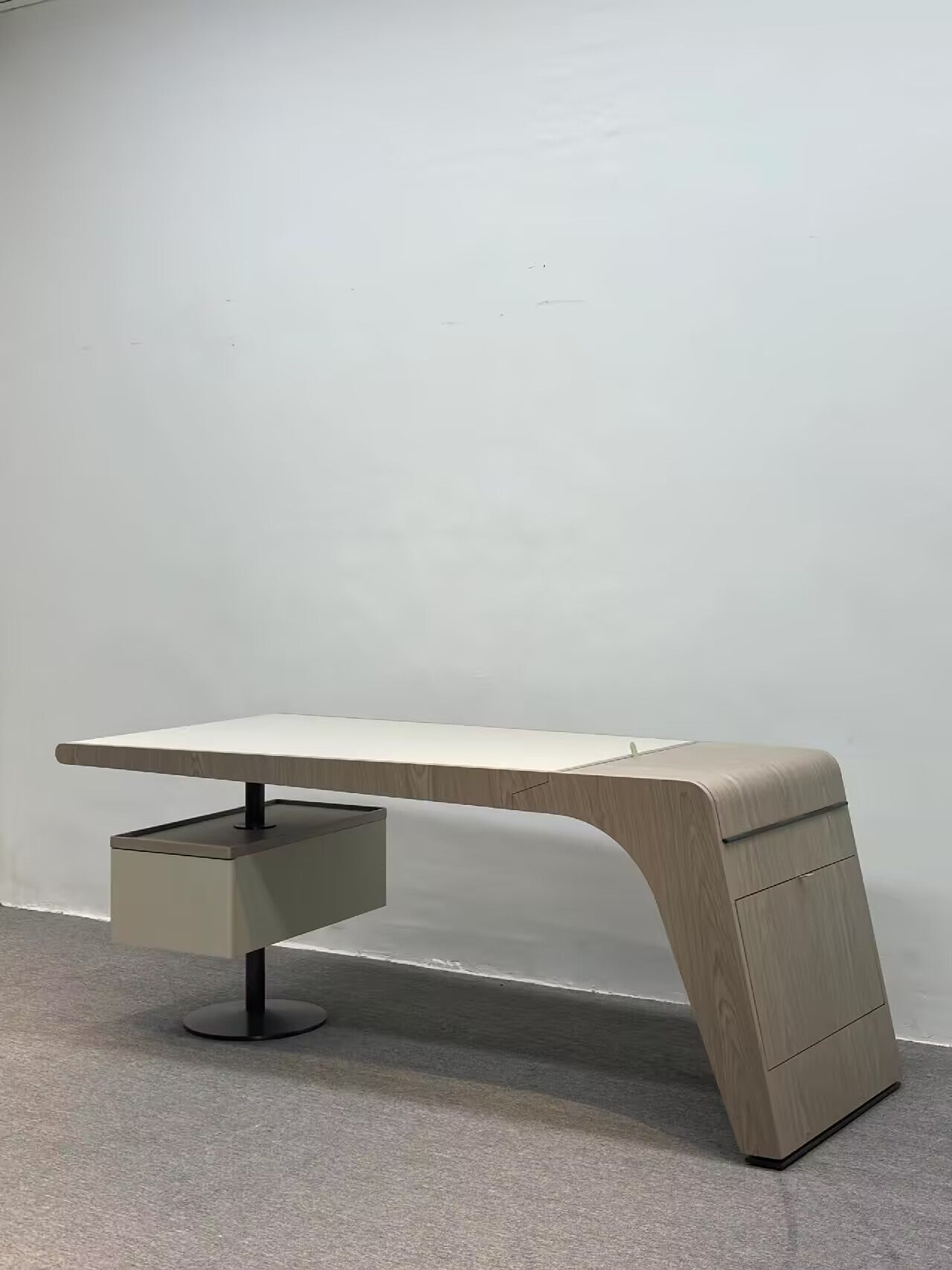 Tenet Italian Creativity Custom Made Office Solid Wood Desk