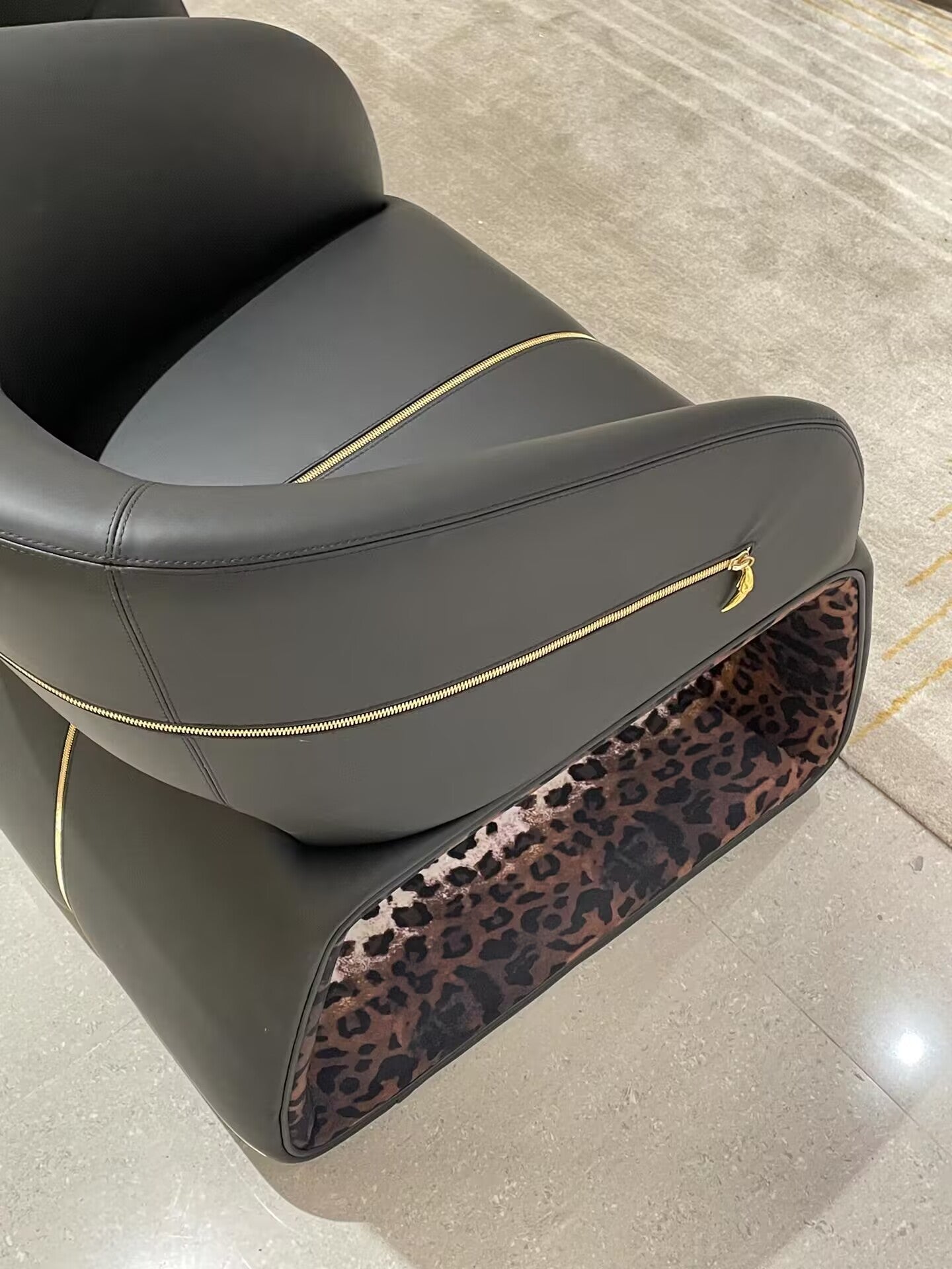 Wild Creativity Leopard Print Genuine Leather Single Sofa Chair